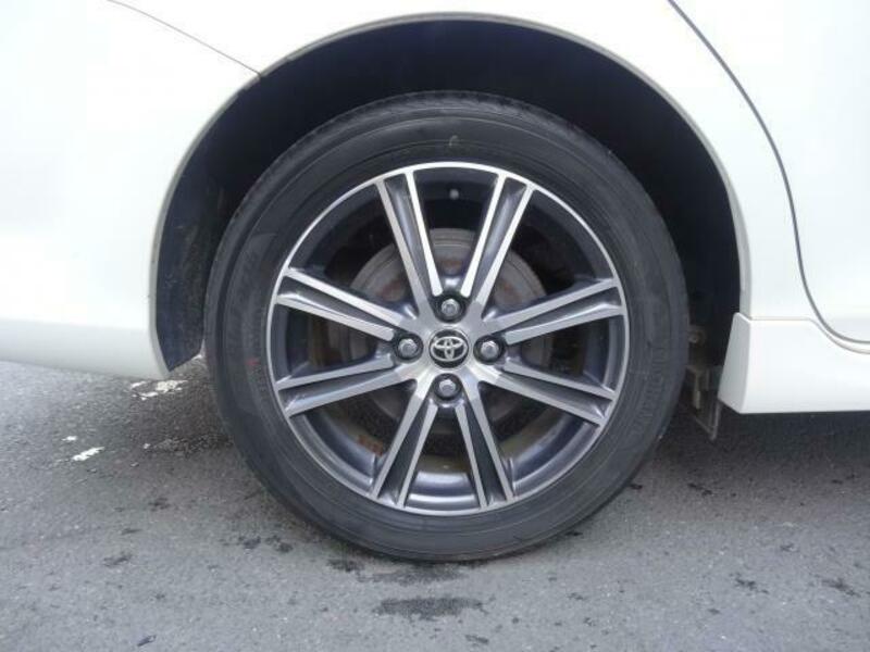 COROLLA FIELDER