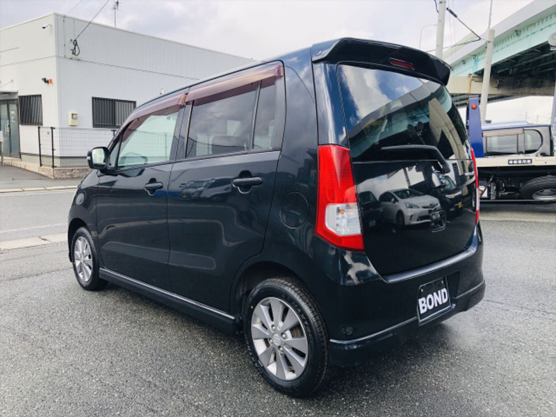 WAGON R