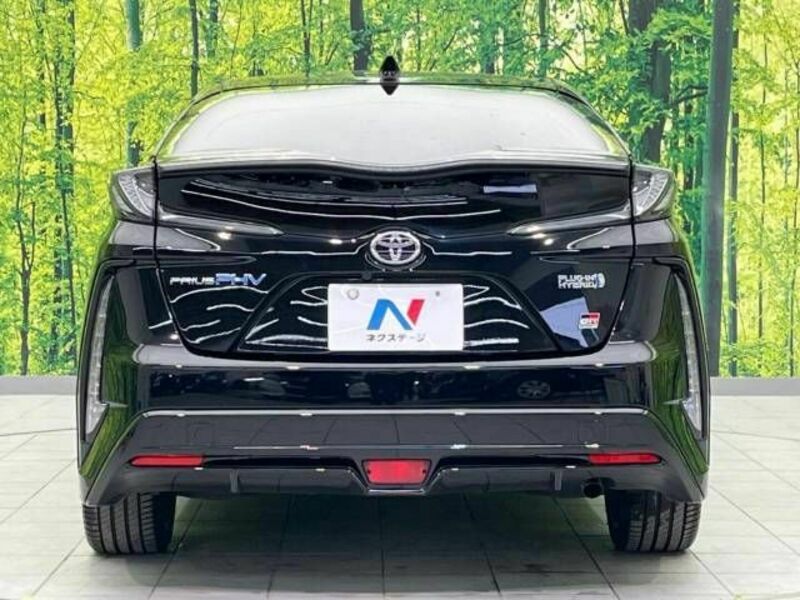 PRIUS PHV