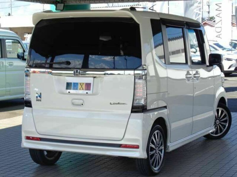 N BOX CUSTOM