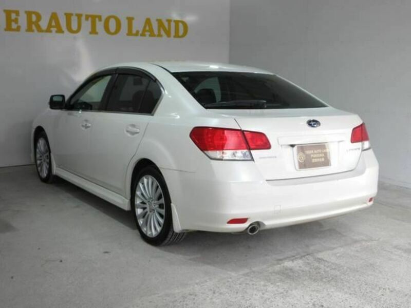 LEGACY B4