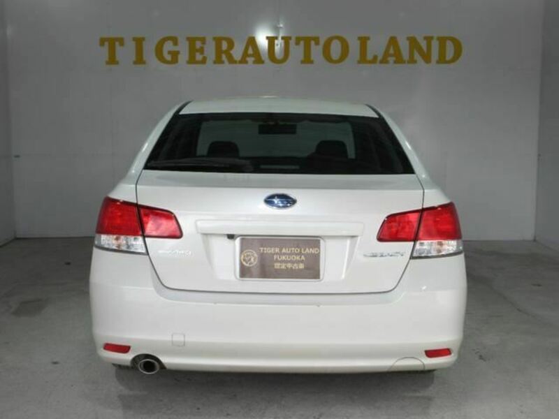 LEGACY B4