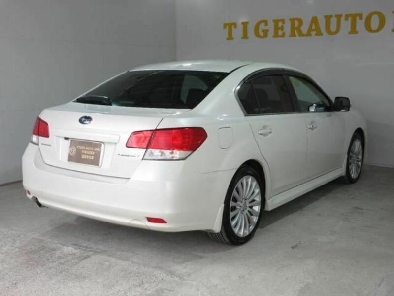 LEGACY B4