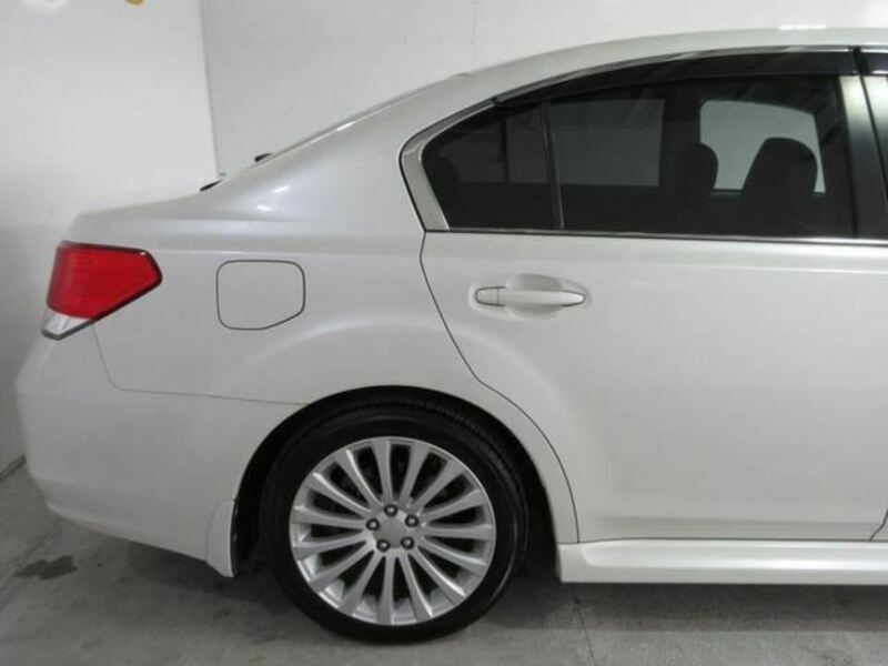 LEGACY B4