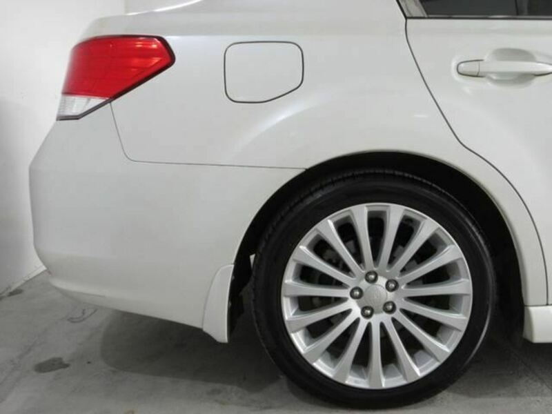 LEGACY B4