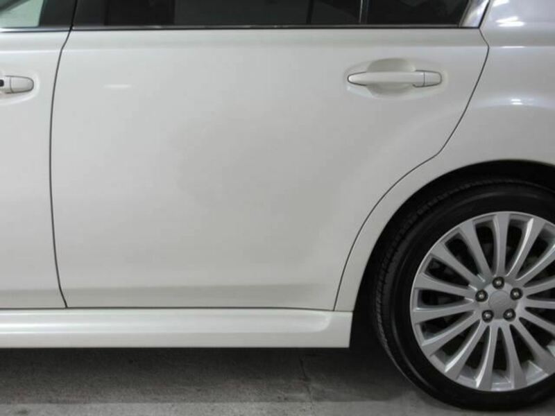 LEGACY B4