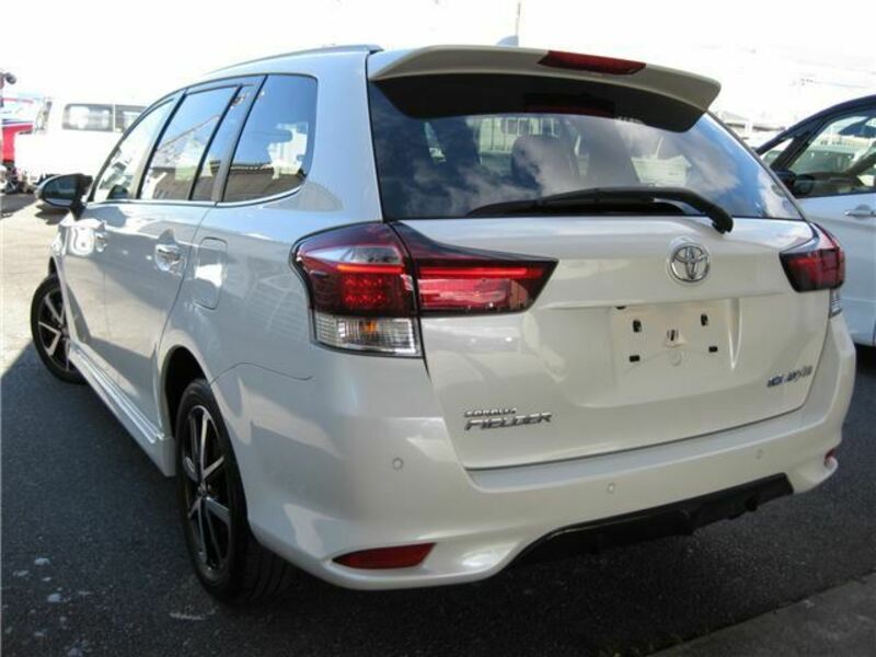 COROLLA FIELDER