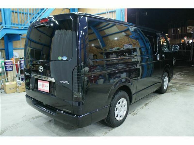 HIACE VAN