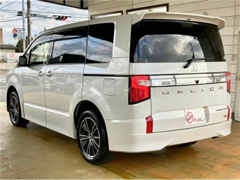 DELICA D5