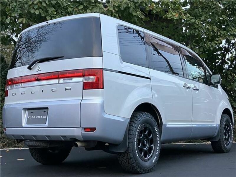 DELICA D5