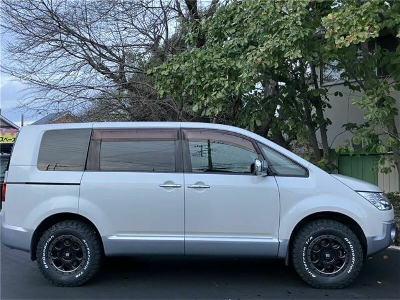 DELICA D5