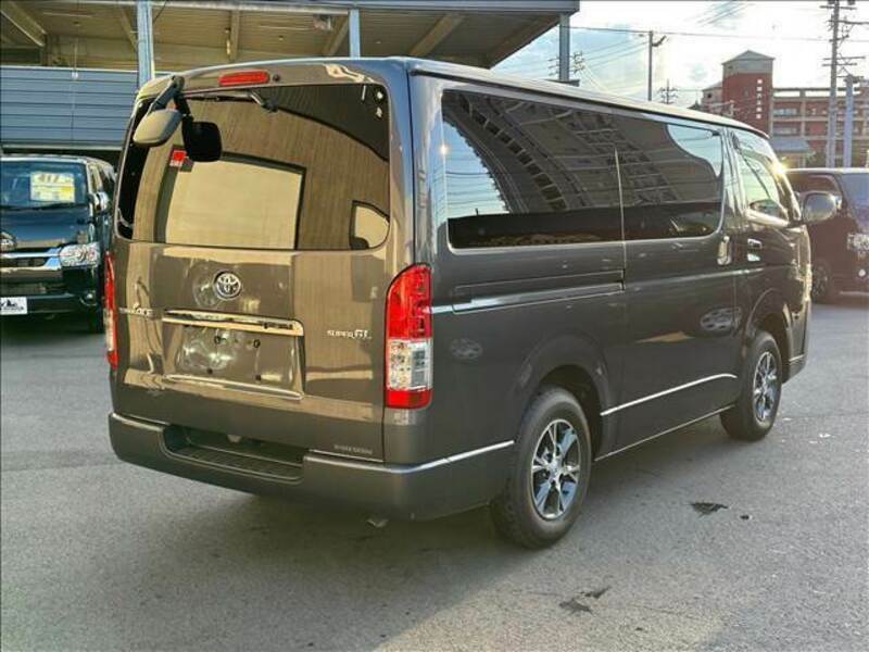HIACE VAN