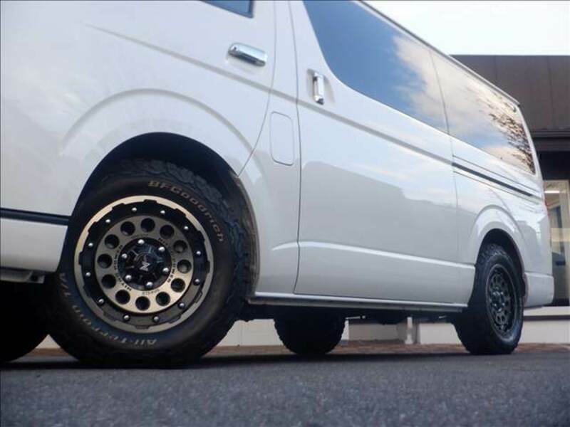 HIACE VAN