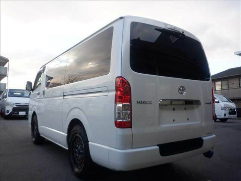HIACE VAN