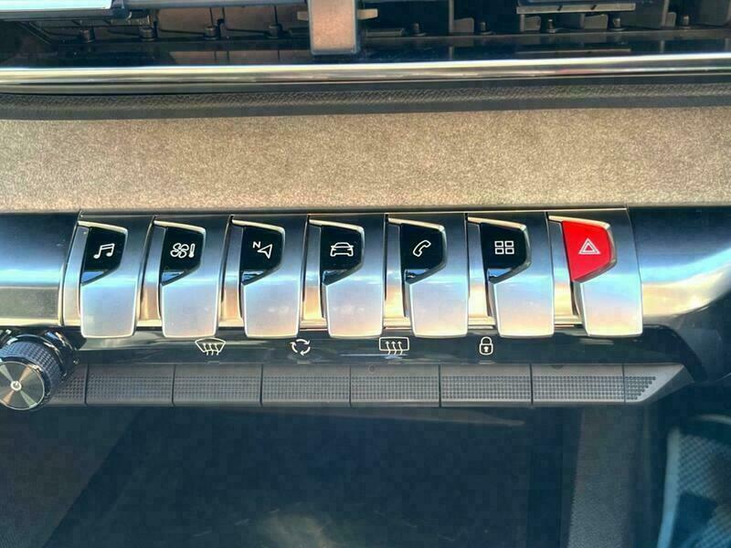 3008