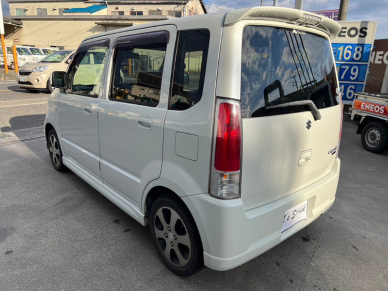 WAGON R