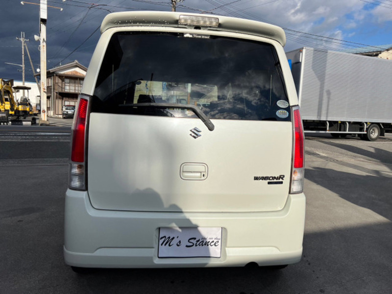 WAGON R