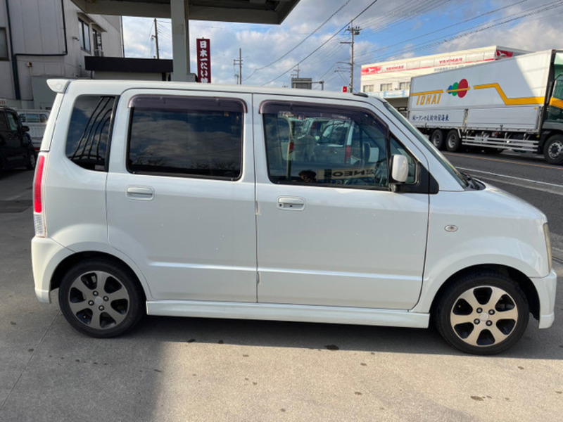 WAGON R