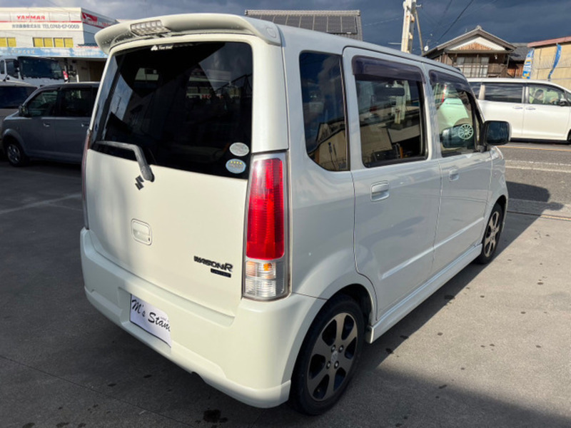 WAGON R