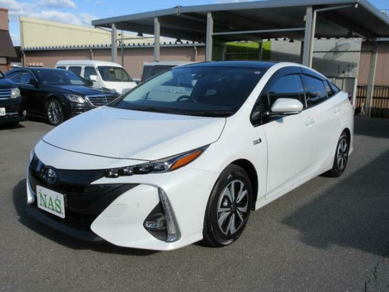 PRIUS PHV