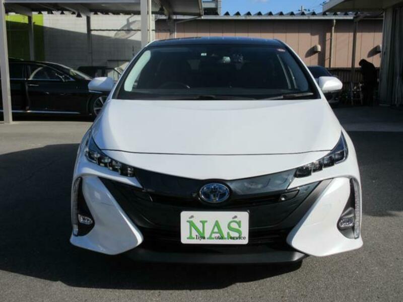 PRIUS PHV