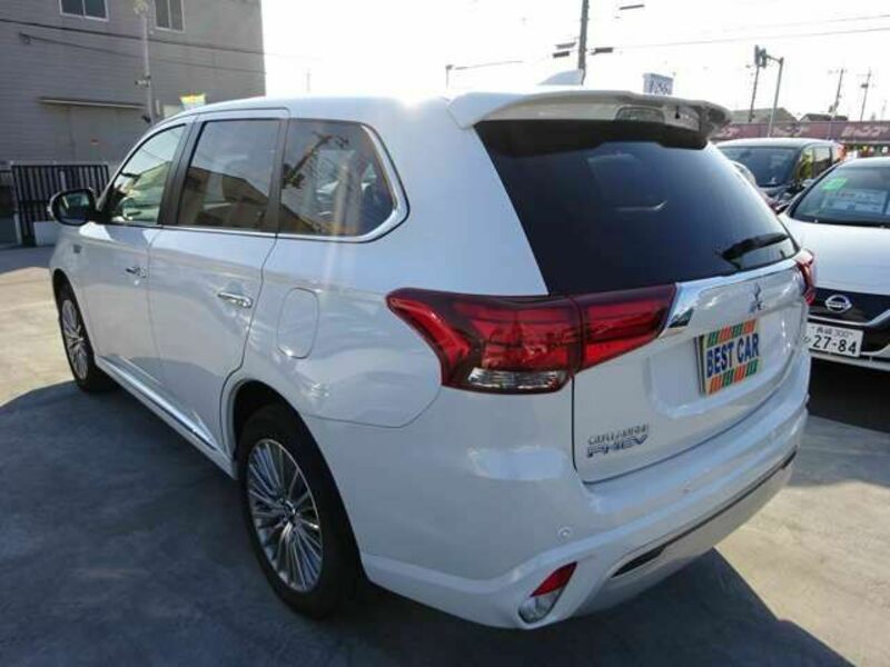 OUTLANDER PHEV