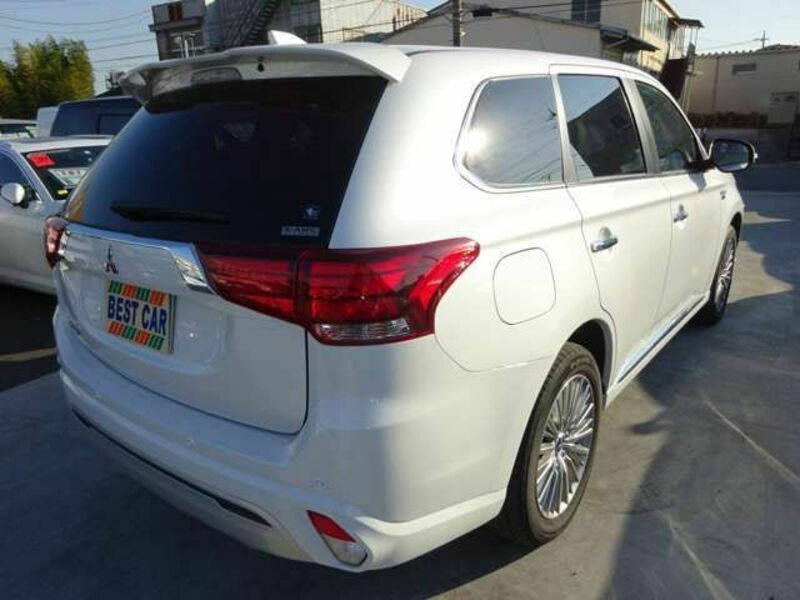 OUTLANDER PHEV