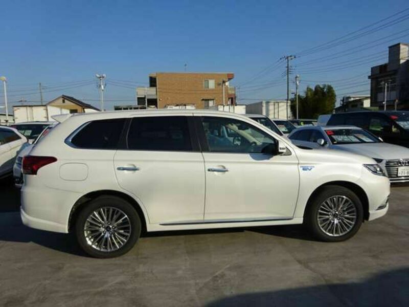 OUTLANDER PHEV