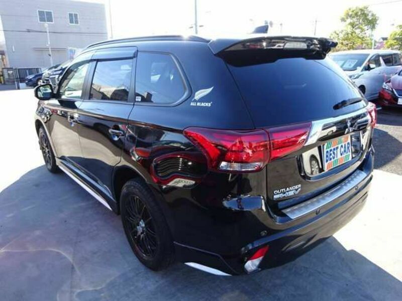OUTLANDER PHEV