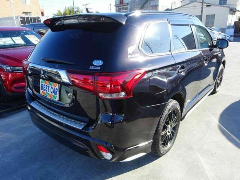 OUTLANDER PHEV