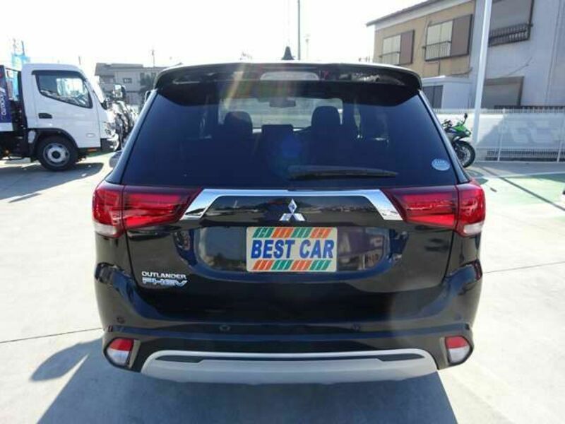 OUTLANDER PHEV