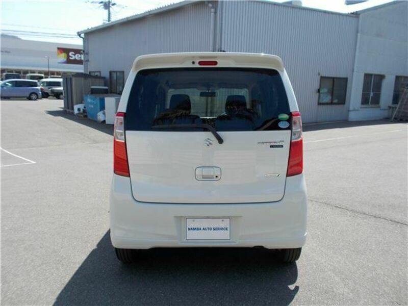 WAGON R