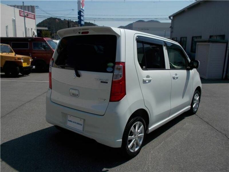 WAGON R