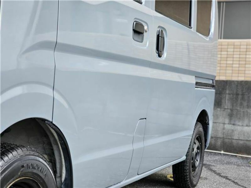 MINICAB VAN