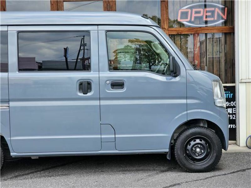 MINICAB VAN