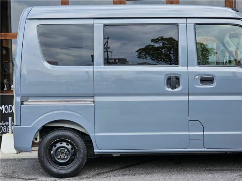 MINICAB VAN