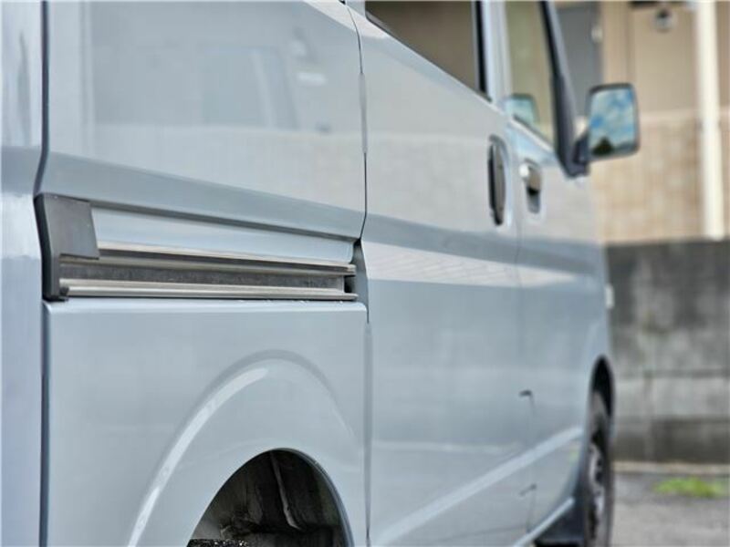 MINICAB VAN