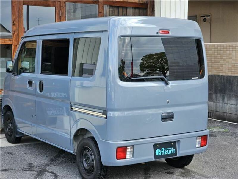 MINICAB VAN