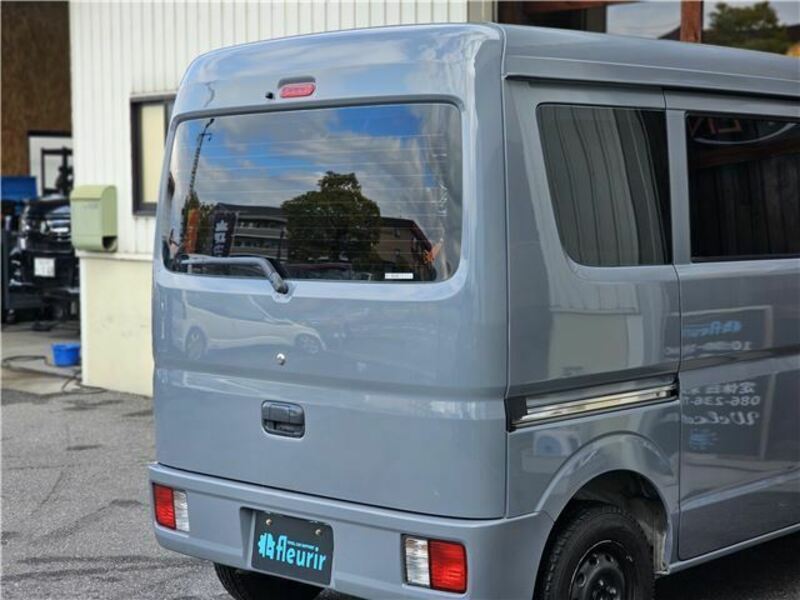 MINICAB VAN