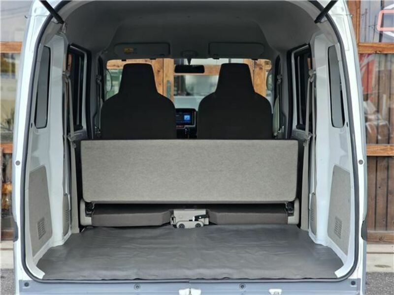MINICAB VAN