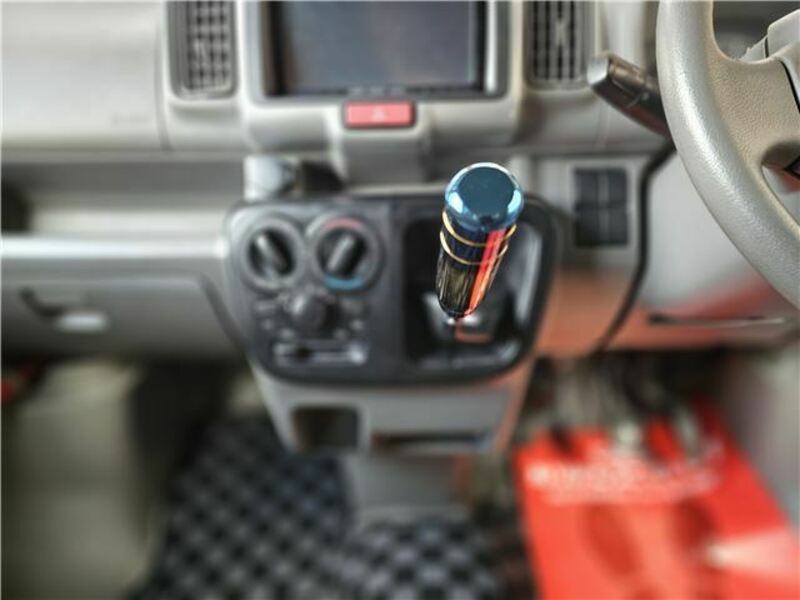 MINICAB VAN