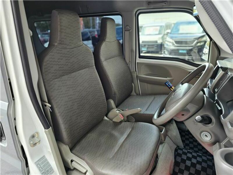 MINICAB VAN