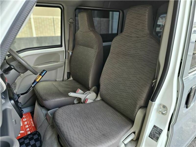 MINICAB VAN