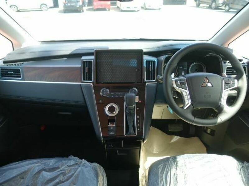 DELICA D5