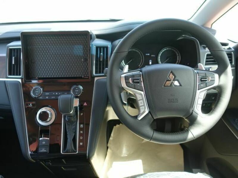 DELICA D5