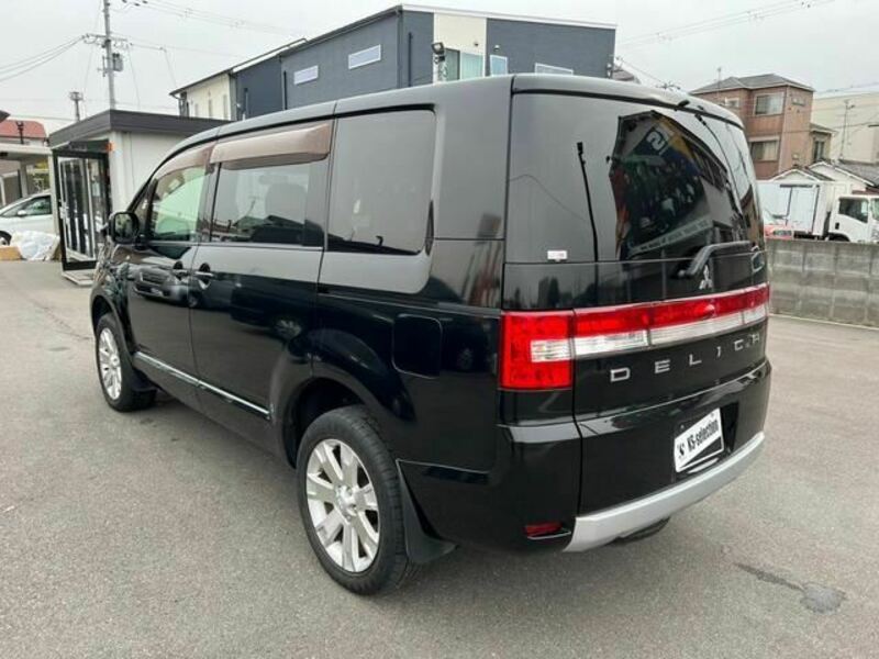 DELICA D5