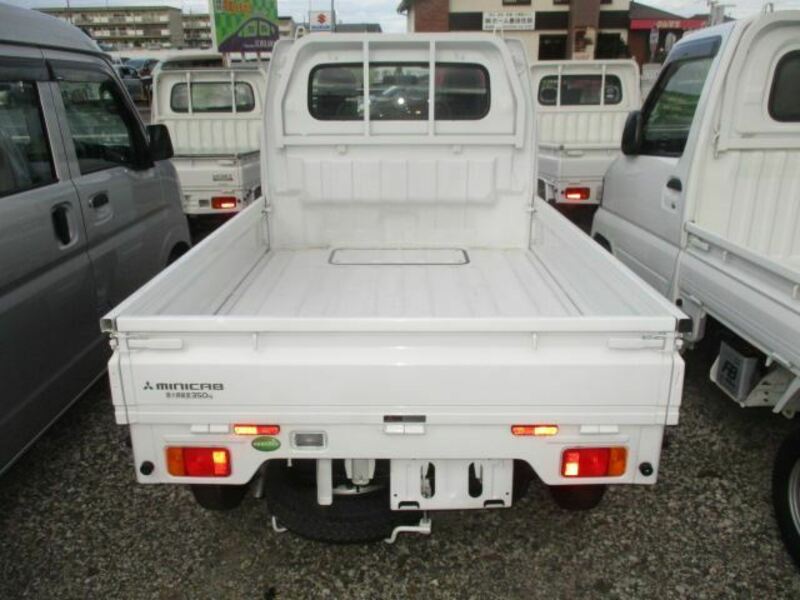 MINICAB TRUCK