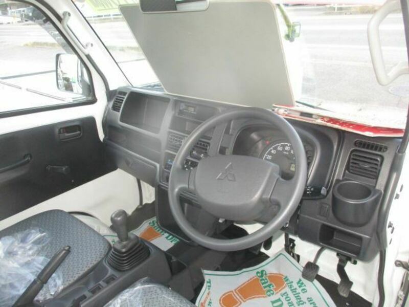 MINICAB TRUCK