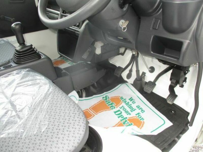 MINICAB TRUCK