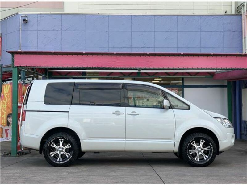 DELICA D5